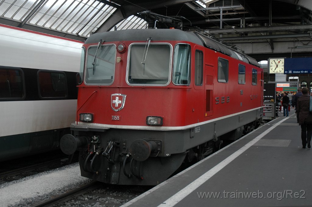 2806-0039-170513.jpg - SBB-CFF Re 4/4'' 11158 / Zürich HB 17.5.2013