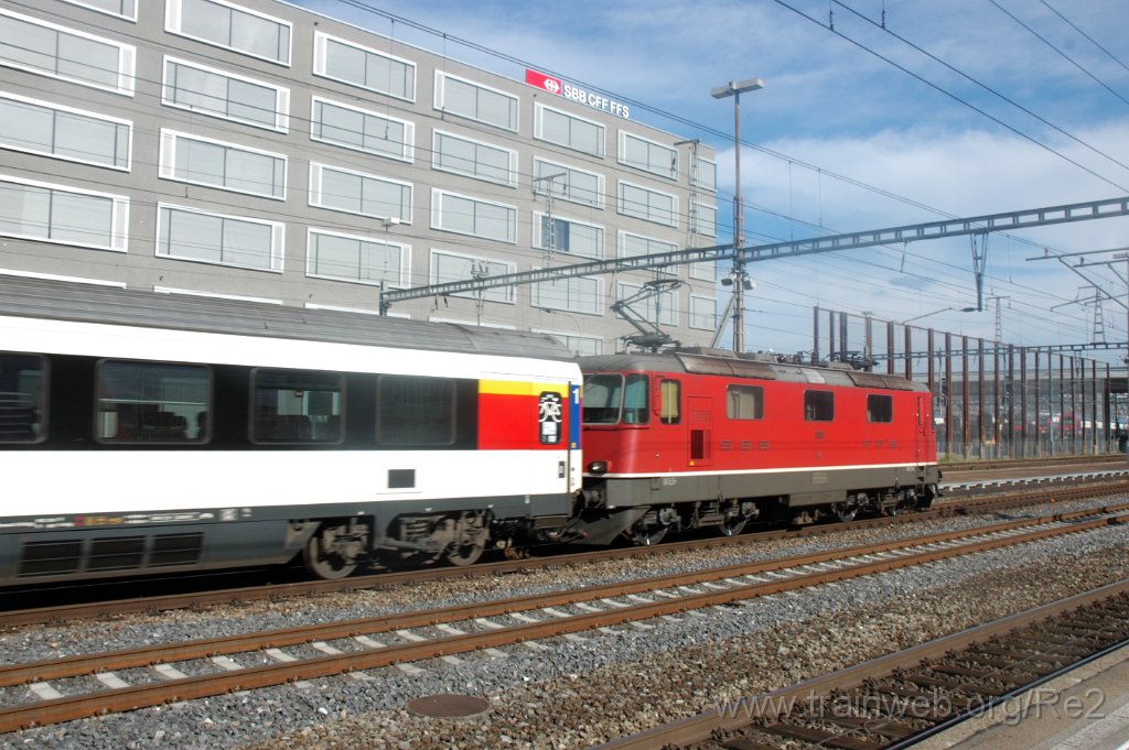 3367-0006-151014.jpg - SBB-CFF Re 4/4'' 11158 / Zürich-Altstetten 15.10.2014