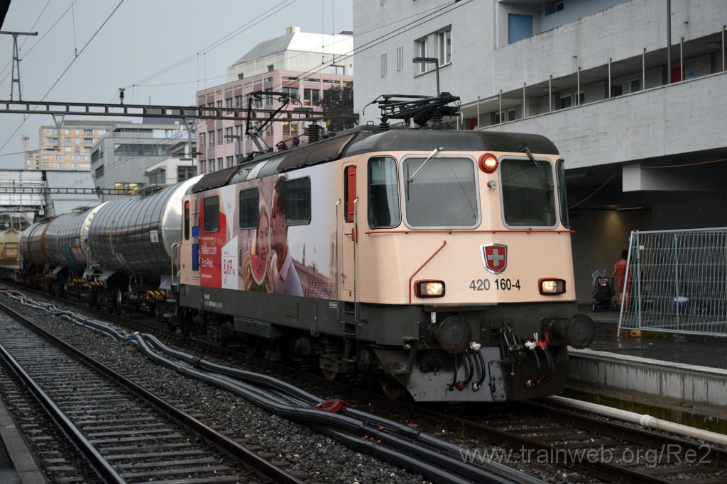 5984-0028-260620.jpg - SBBC Re 420.160-4 ''Mailand zum Eco-Preis'' (Re 91 85 4 420 160-4 CH-SBBC) / Zürich-Altstetten 26.6.2020