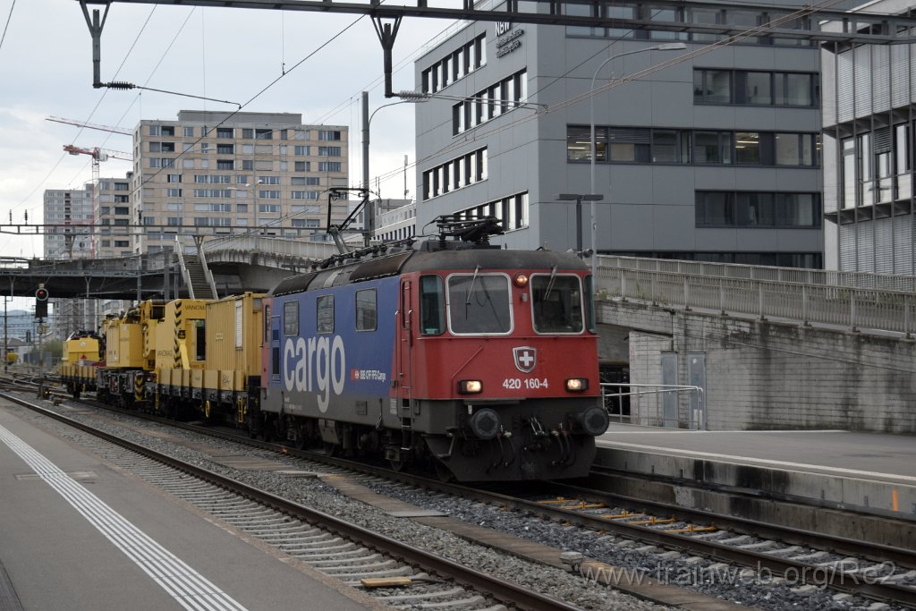 8694-0042-210723.jpg - SBBC Re 420.160-4 (Re 91 85 4 420 160-4 CH-SBBC) / Zürich-Altstetten 21.7.2023