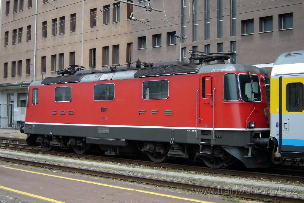 1182-0039-200506.jpg - SBB-CFF Ref 4/4'' 11164 / Domodossola 20.5.2006