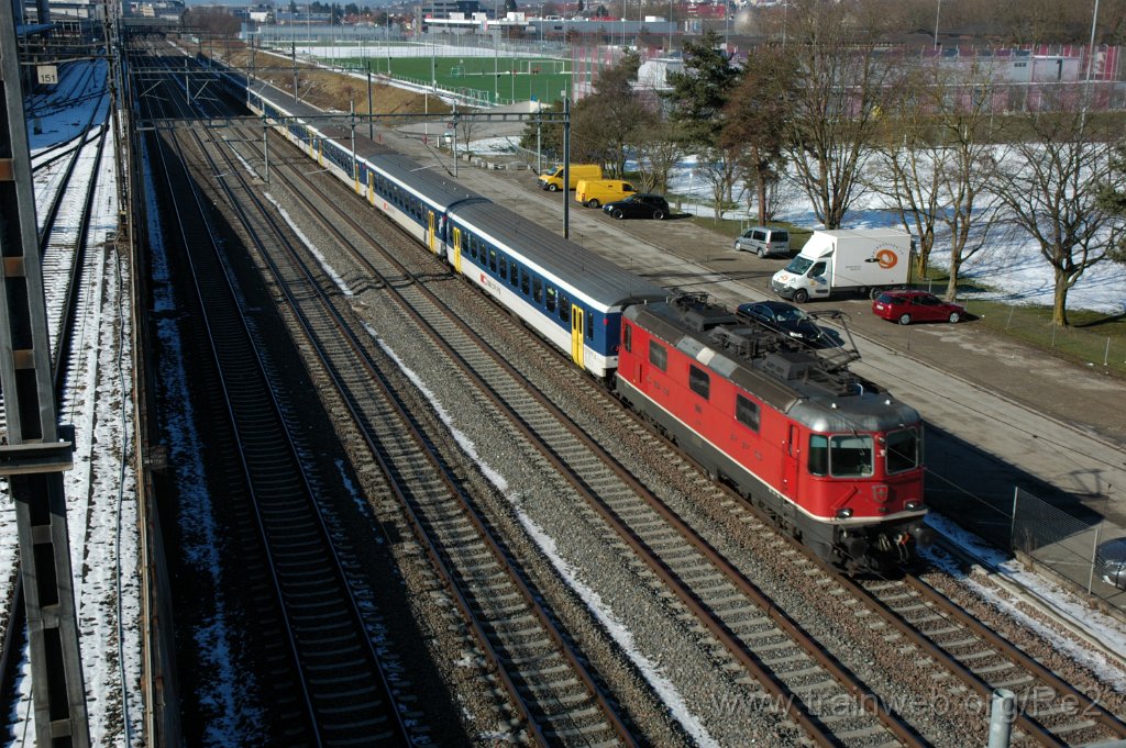 3497-0010-100215.jpg - SBB-CFF Re 4/4'' 11164 / Zürich-Mülligen (Hermetschloobrücke) 10.2.2015