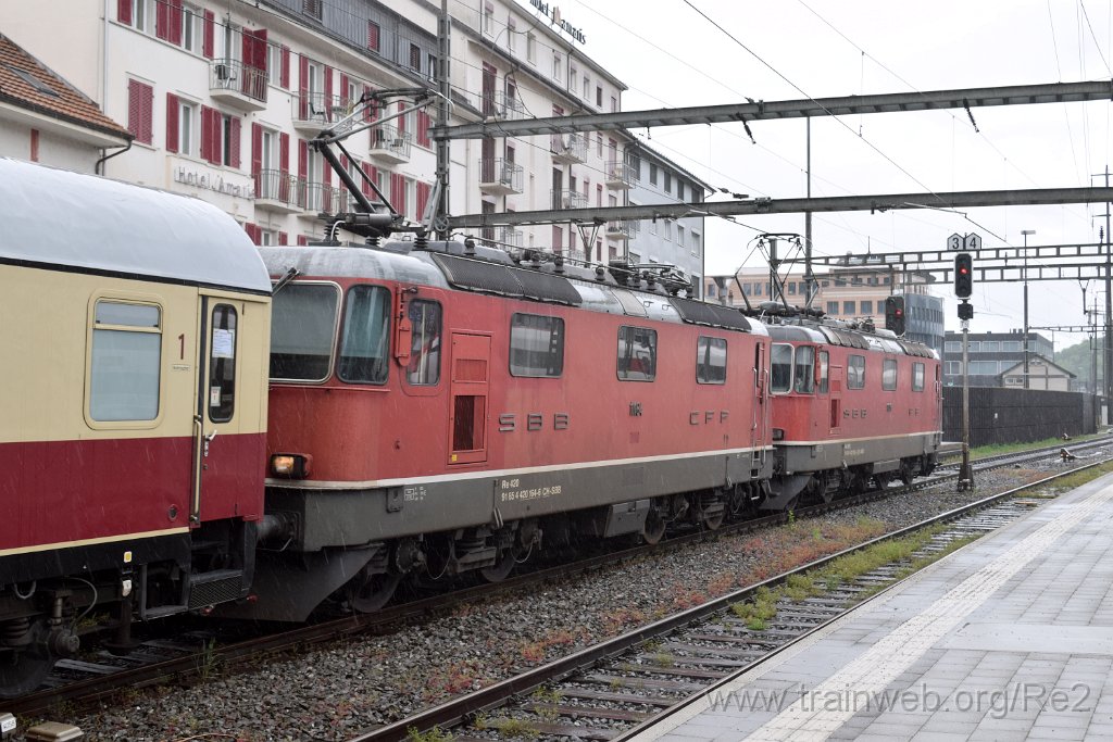 9711-0018-040525.jpg - SBB-CFF Re 4/4'' 11136 (Re 420.136-4)  (Re 91 85 4 420 136-4 CH-SBB) + SBB-CFF Re 4/4'' 11164 (Re 420.164-6)  (Re 91 85 4 420 164-6 CH-SBB) / Olten 4.5.2025