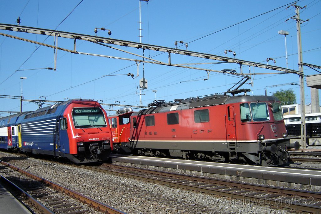 1204-0018-100706.jpg - SBB-CFF Ref 4/4'' 11168 + SBB-CFF Re 450.089-8 ''Bäretswil'' / Effretikon 10.7.2006