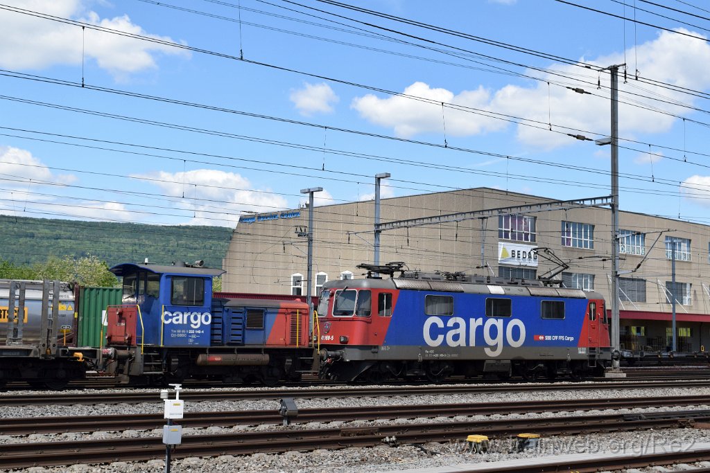 5546-0009-310519.jpg - SBBC Re 420.169-5 (Re 91 85 4 420 169-5 CH-SBBC) + SBBC Tm 232.140-4 (Tm 98 85 5 232 140-4 CH-SBBC) / Aarau (Torfeld) 31.5.2019