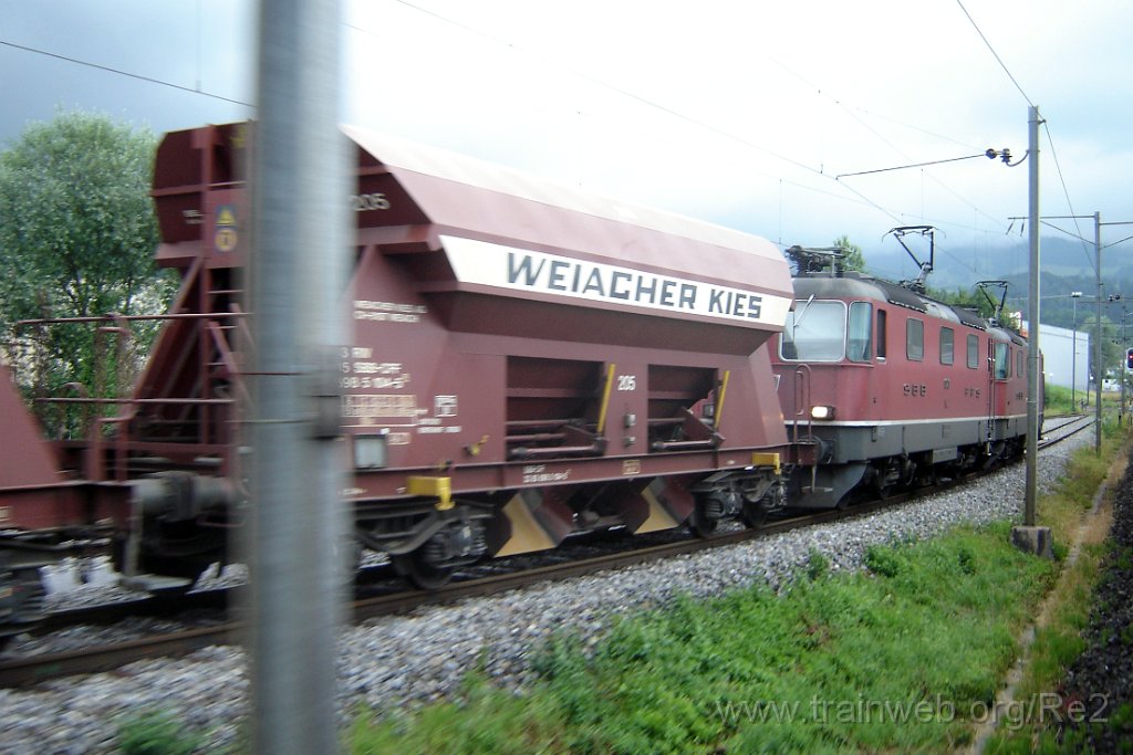 1064-0001-300605.jpg - SBB-CFF Ref 4/4'' 11170 + SBB-CFF Re 4/4'' 11291 / Hinwil FBB 30.6.2005