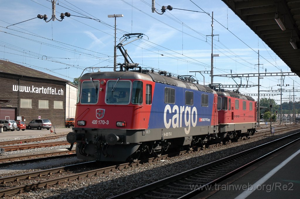 2440-0021-150612.jpg - SBBC Re 420.170-3 + SBB-CFF Re 4/4'' 11313 / Langenthal 15.6.2012
