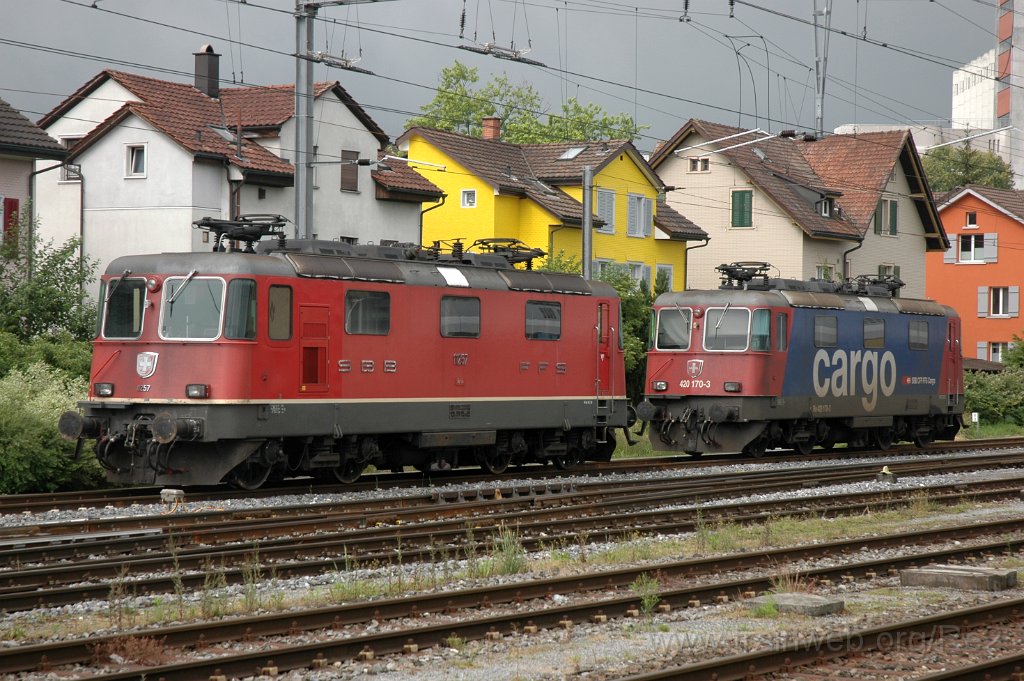 3596-0017-190615.jpg - Re 4/4'' 11257 + Re 420.170-3 / Wil 19.6.2015