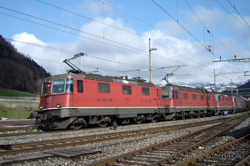 1300-0029-310307.jpg - SBB-CFF Ref 4/4'' 11174 + SBBC Re 620.061-2 ''Gampel-Steg'' + SBB-CFF Ref 4/4'' 11171 + SBB-CFF Ref 6/6 11683 ''Amsteg - Silenen'' / Schwyz 31.3.2007