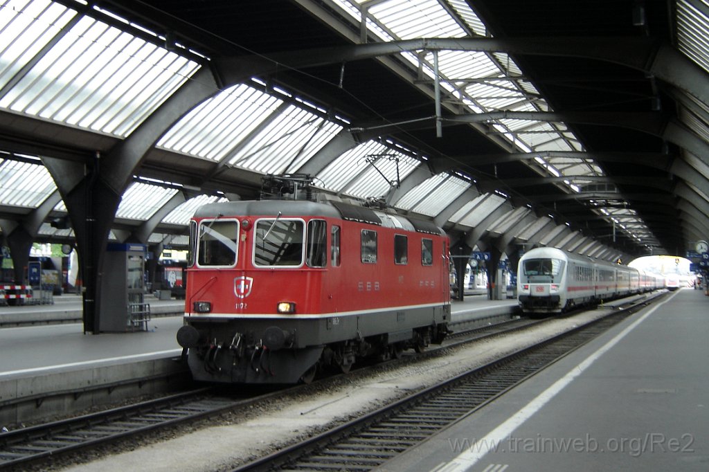 1045-0010-070505.jpg - Re 4/4" 11172 / Zürich HB 7.5.2005