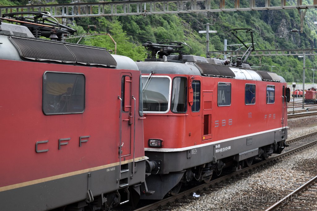 3937-0021-050616.jpg - SBB-CFF Re 4/4'' 11172 (Re 420.172-9)  (Re 91 85 4 420 172-9 CH-SBB) / Biasca 5.6.2016