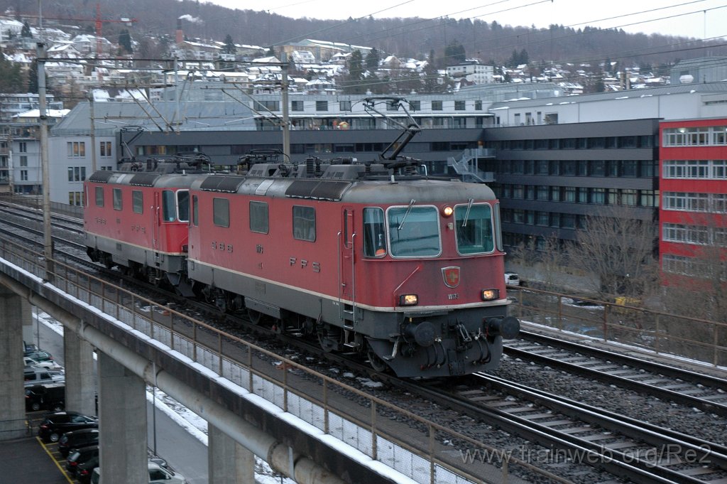 2690-0013-220113.jpg - SBB-CFF Ref 4/4'' 11173 + SBB-CFF Re 4/4'' 11176 / Zürich (Käferbergbrücke) 22.1.2013