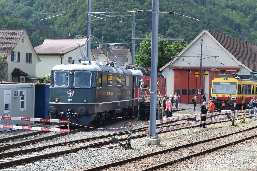 9168-0050-160624.jpg - DSF / SBB-CFF Re 4/4'' 11173 (Re 91 85 4 420 173-7 CH-DSF) + DSF / SBB-CFF Re 6/6 11604 ''Faido'' (Re 91 85 4 620 004-2 CH-DSF) + OeBB RBe 546.109-0 (RBe 94 85 7 546 109-0 CH-OeBB) / Balsthal (Dépot) 16.6.2024