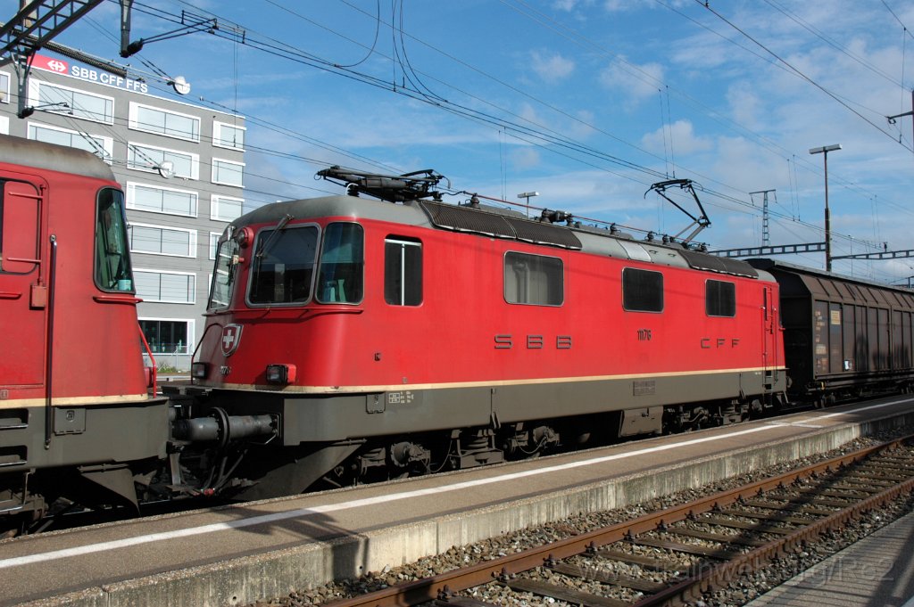 3327-0024-101014.jpg - Re 4/4" 11176 / Zürich-Altstetten 10.10.2014