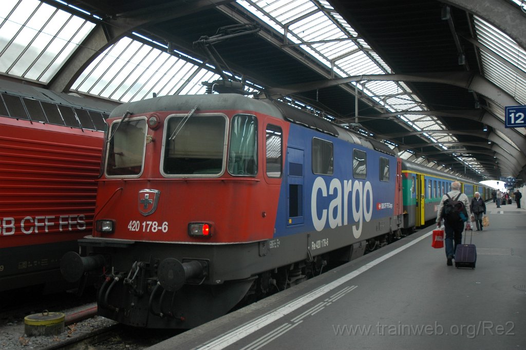 1799-0005-211109.jpg - Re 420.178-6 / Zürich HB 21.11.2009