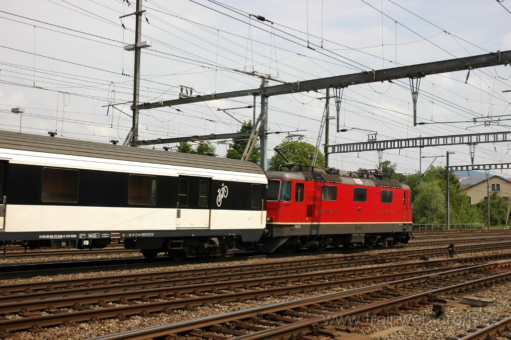 1943-0018-220710.jpg - SBB-CFF Re 4/4'' 11181 / Aarau 22.7.2010
