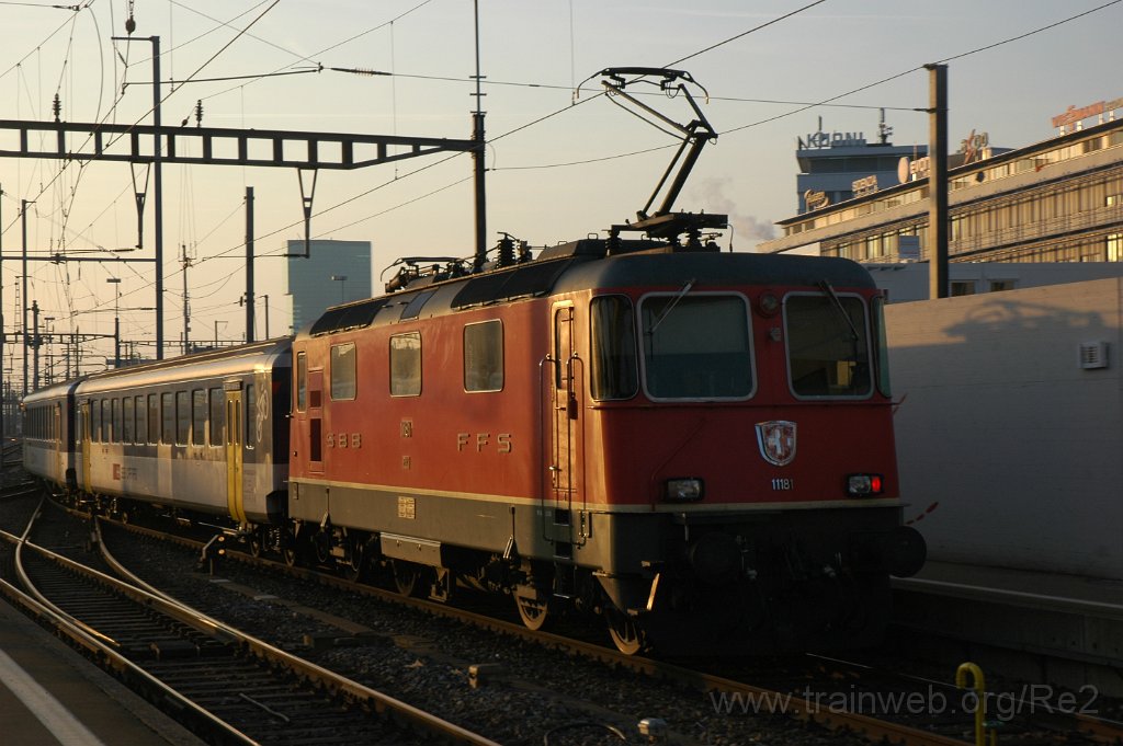 2079-0003-110311.jpg - Re 4/4" 11181 / Zürich HB 11.3.2011