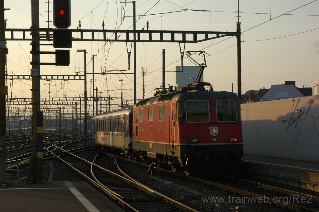 2079-0007-110311.jpg - SBB-CFF Re 4/4'' 11181 / Zürich HB 11.3.2011
