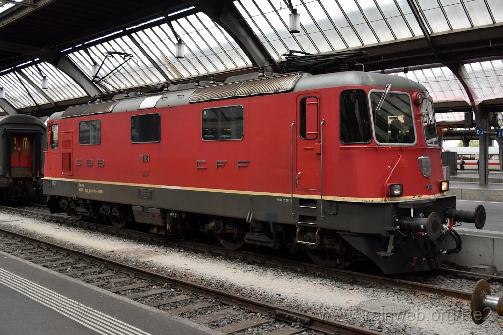5756-0028-250919.jpg - SBB-CFF Re 4/4'' 11181 (Re 420.181-0)  (Re 91 85 4 420 181-0 CH-SBB) / Zürich HB 25.9.2019