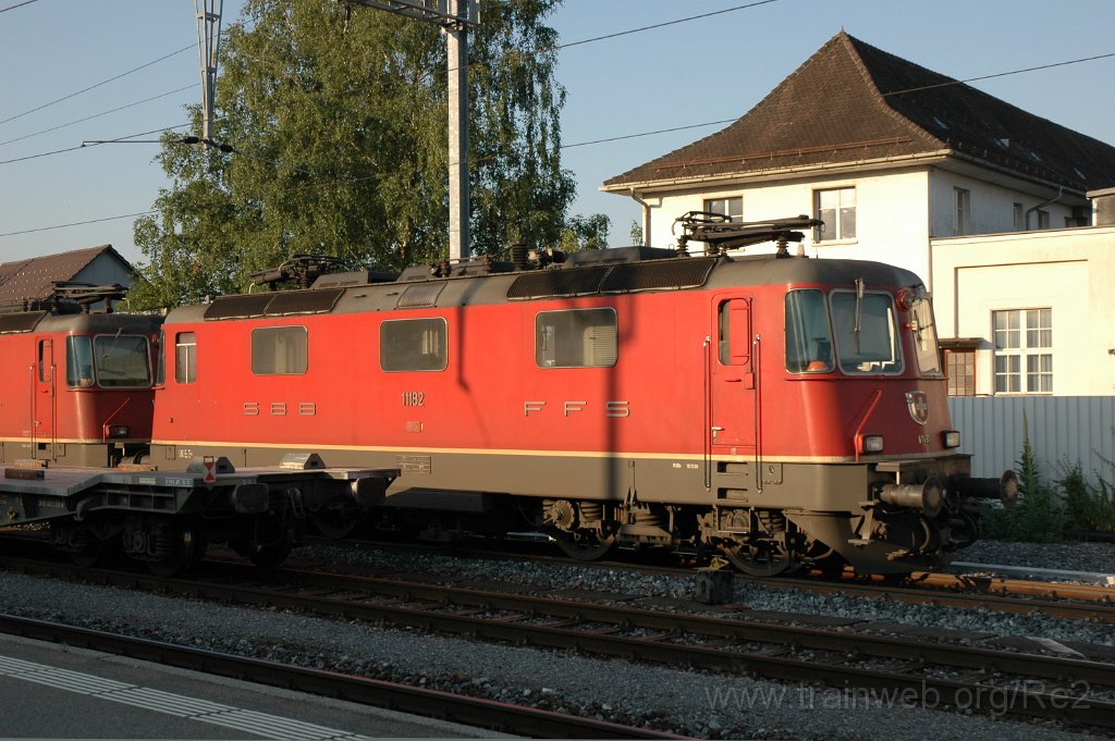2140-0004-280611.jpg - Re 4/4" 11182 / Hinwil 28.6.2011