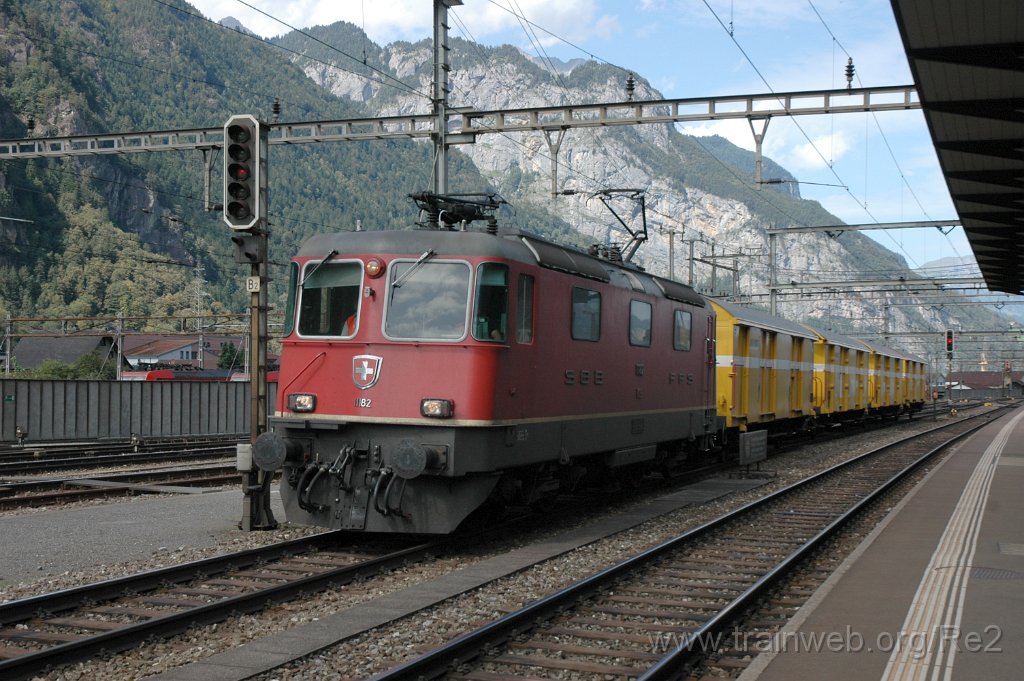 2180-0016-020911.jpg - SBB-CFF Re 4/4'' 11182 / Erstfeld 2.9.2011