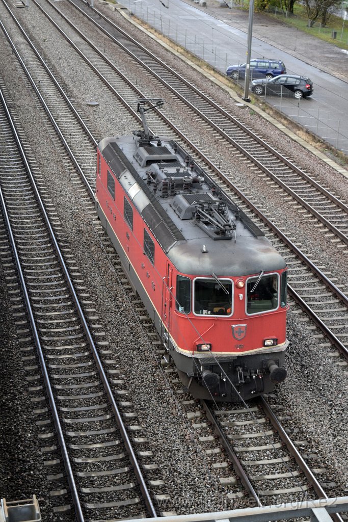 4278-0019-171116.jpg - SBB-CFF Re 4/4'' 11182 / Zürich-Mülligen (Hermetschloobrücke) 17.11.2016