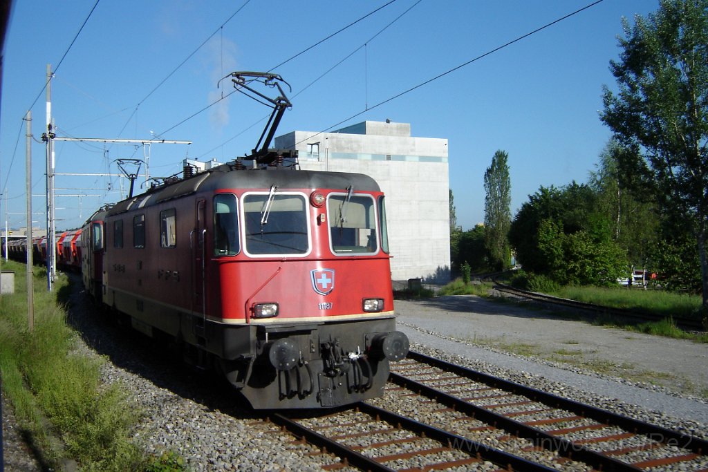 1188-0010-070606.jpg - Re 4/4" 11183 + 11187 / Hinwil 7.6.2006
