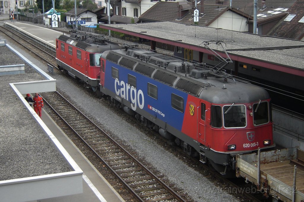 1129-0045-161105.jpg - Re 620.065-3 "Ziegelbrücke" + Ref 4/4" 11184 / Hinwil 16.11.2005