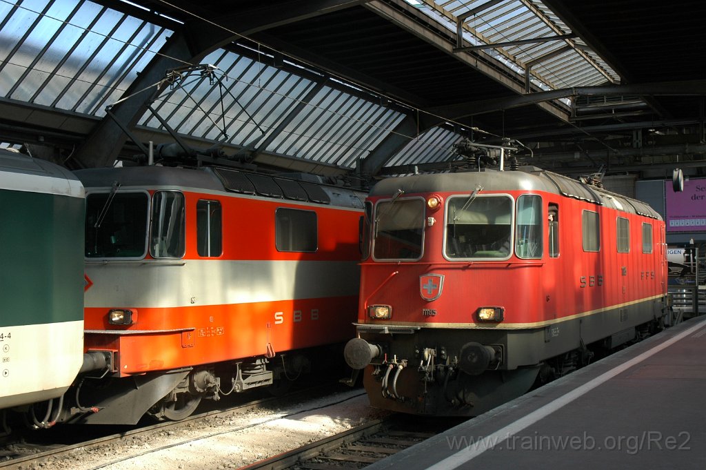 1634-0002-210309.jpg - Re 4/4" 11185 + 11108 / Zürich HB 21.3.2009