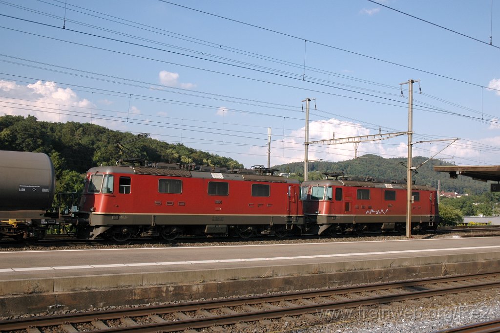 3172-0039-180614.jpg - SBB-CFF Re 4/4''' 11367 + SBB-CFF Re 4/4'' 11188 / Killwangen-Spreitenbach 18.6.2014