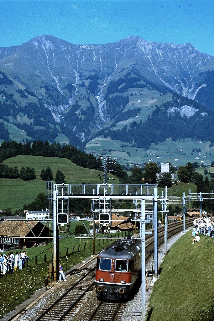 0195-0030-s.jpg - Re 4/4" 11189 / Frutigen 14.8.1988