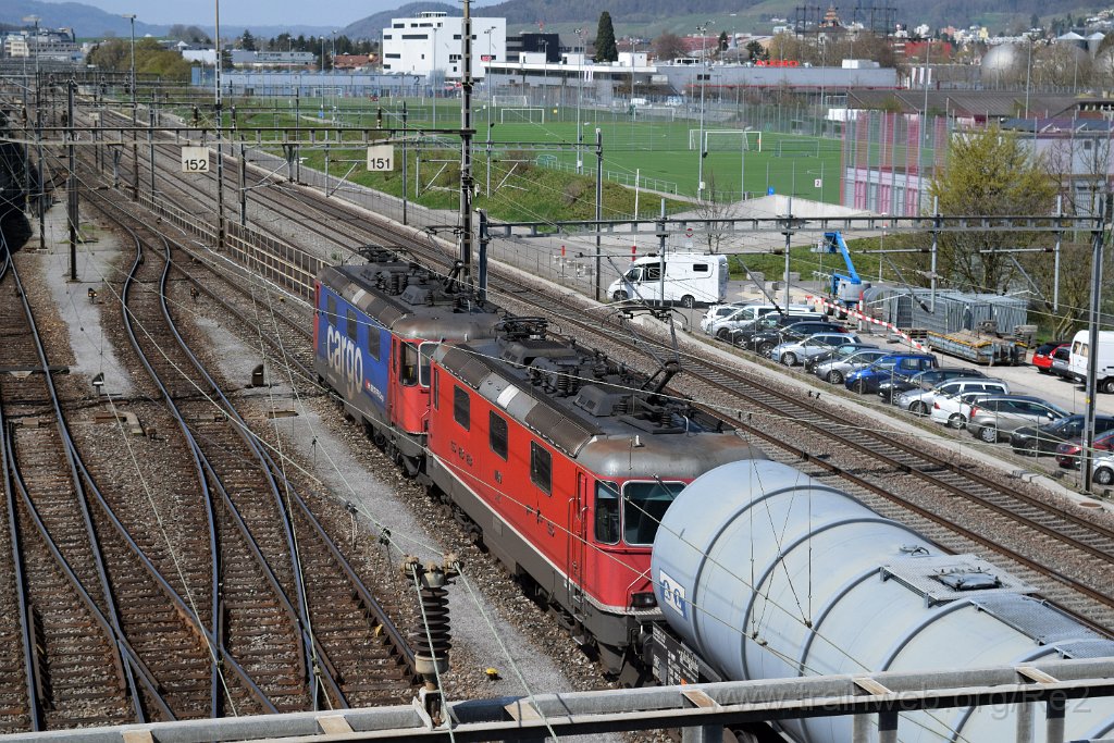 3853-0027-040416.jpg - Re 421.393-0 + Re 4/4" 11189 / Zürich-Mülligen 4.4.2016