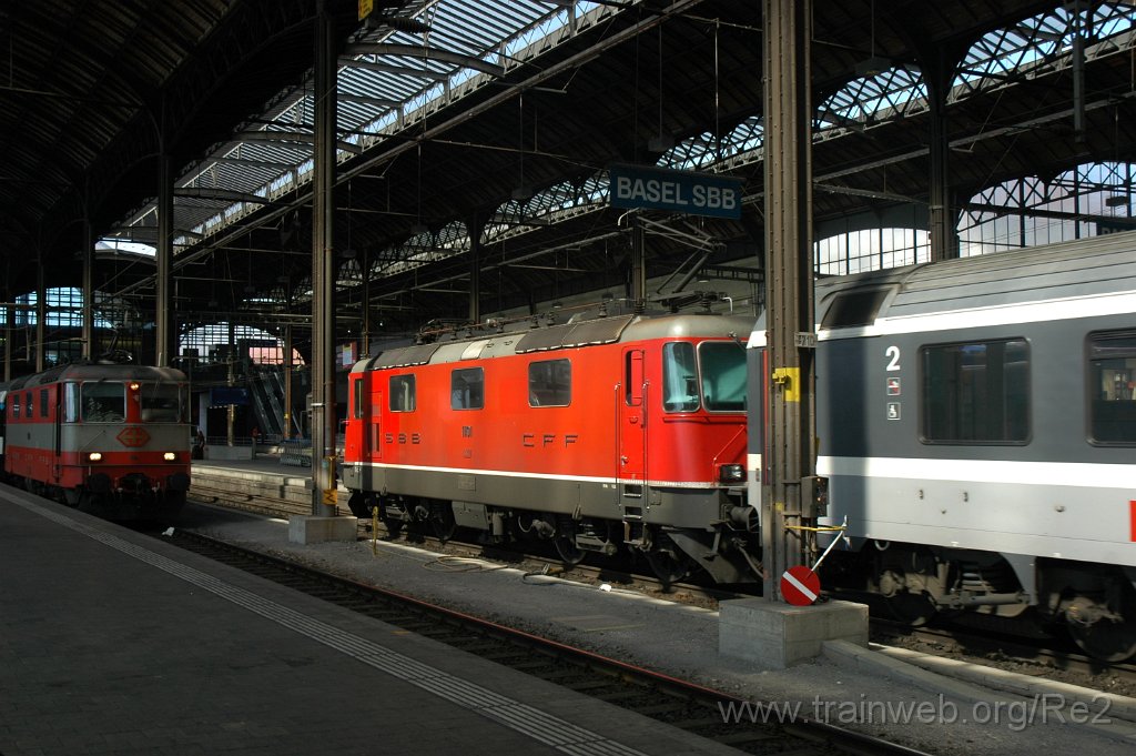 1645-0012-100409.jpg - SBB-CFF Re 4/4'' 11191 + SBB-CFF Re 4/4'' 11109 / Basel 10.4.2009