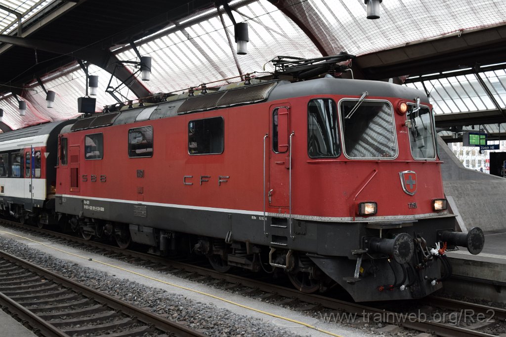 7268-0024-040221.jpg - SBB-CFF Re 4/4'' 11191 (Re 420.191-9)  (Re 91 85 4 420 191-9 CH-SBB) / Zürich HB 4.2.2021