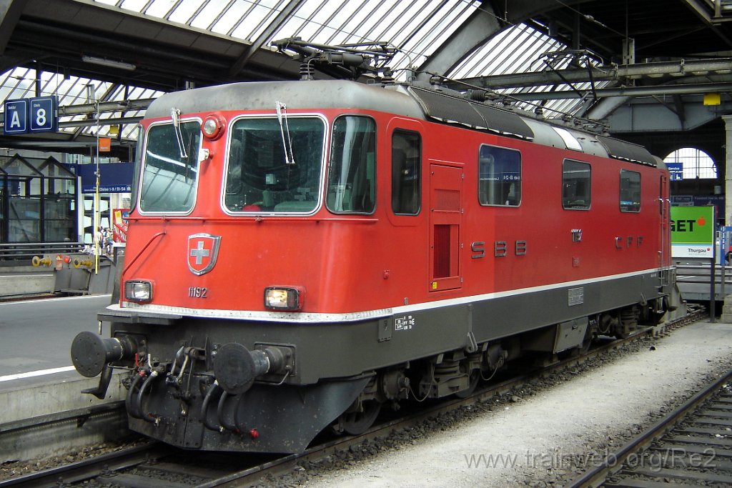 1196-0015-250606.jpg - SBB-CFF Re 4/4'' 11192 / Zürich HB 25.6.2006