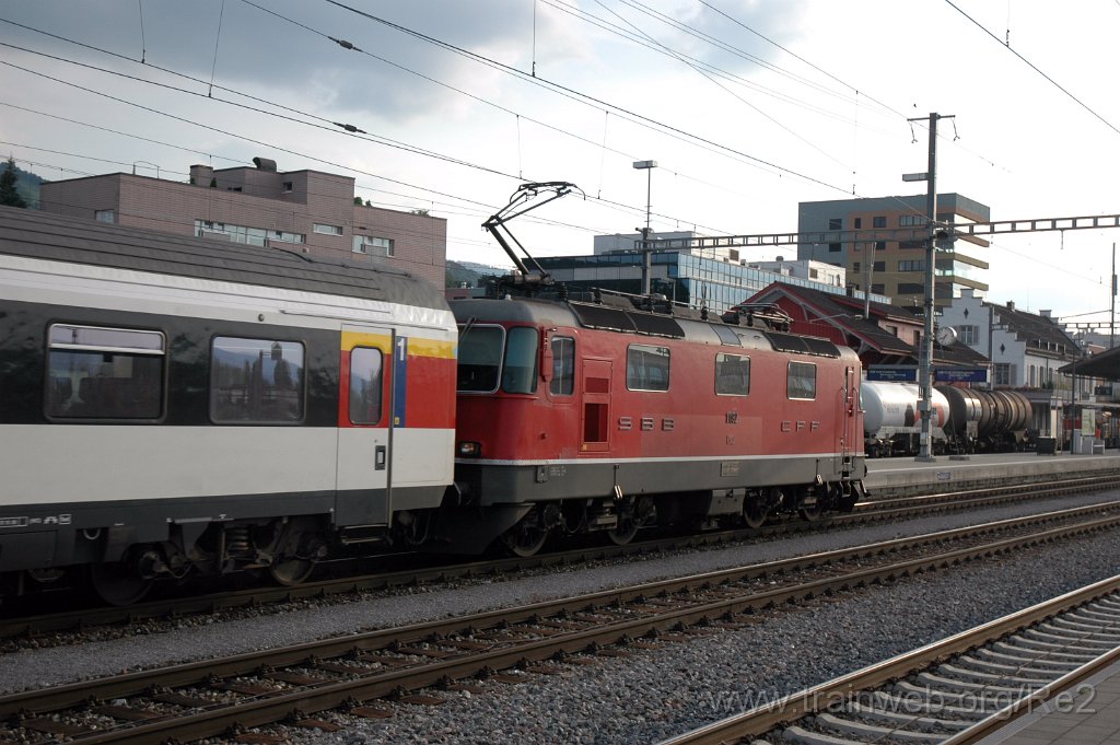 3592-0012-170615.jpg - SBB-CFF Re 4/4'' 11192 / Pfäffikon SZ 17.6.2015