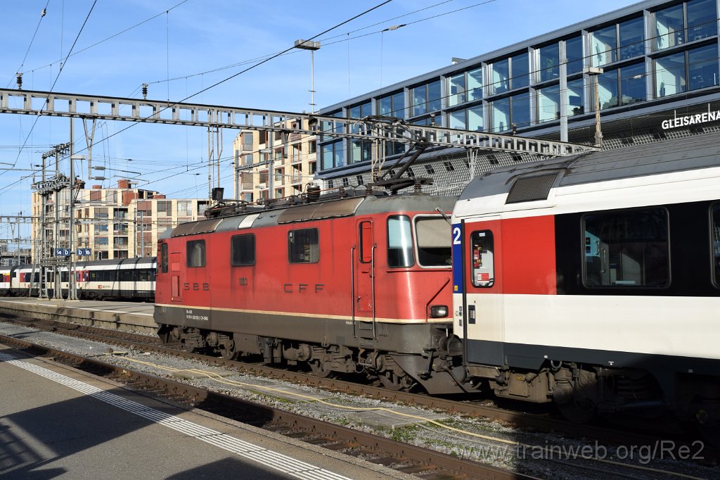 8338-0046-010123.jpg - SBB-CFF Re 4/4'' 11193 (Re 420.193-5)  (Re 91 85 4 420 193-5 CH-SBB) / Zürich HB 1.1.2023