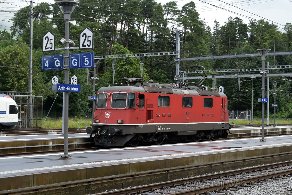 9192-0043-300624.jpg - SBB-CFF Re 4/4'' 11193 (Re 420.193-5)  (Re 91 85 4 420 193-5 CH-SBB) / Arth-Goldau 30.6.2024
