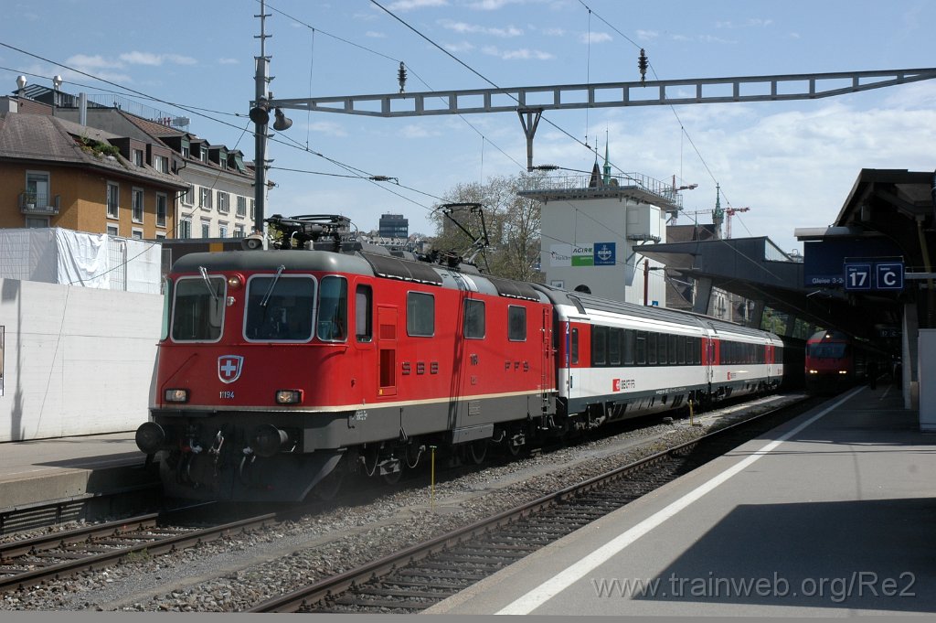 2365-0038-270412.jpg - SBB-CFF Re 4/4'' 11194 / Zürich HB 27.4.2012