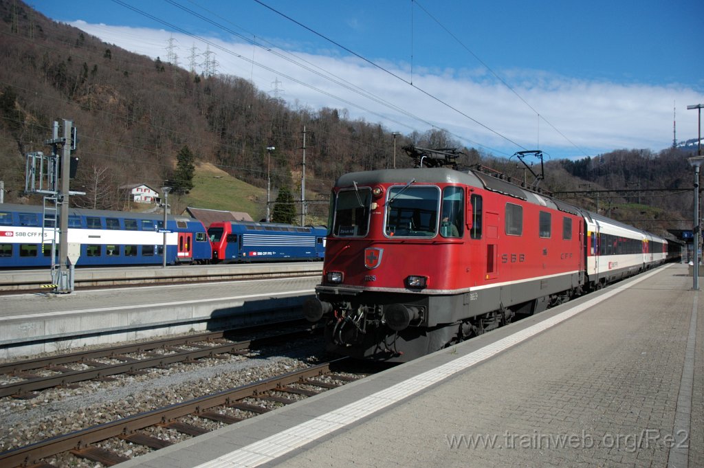 3526-0001-280315.jpg - SBB-CFF Re 4/4'' 11195 / Ziegelbrücke 28.3.2015