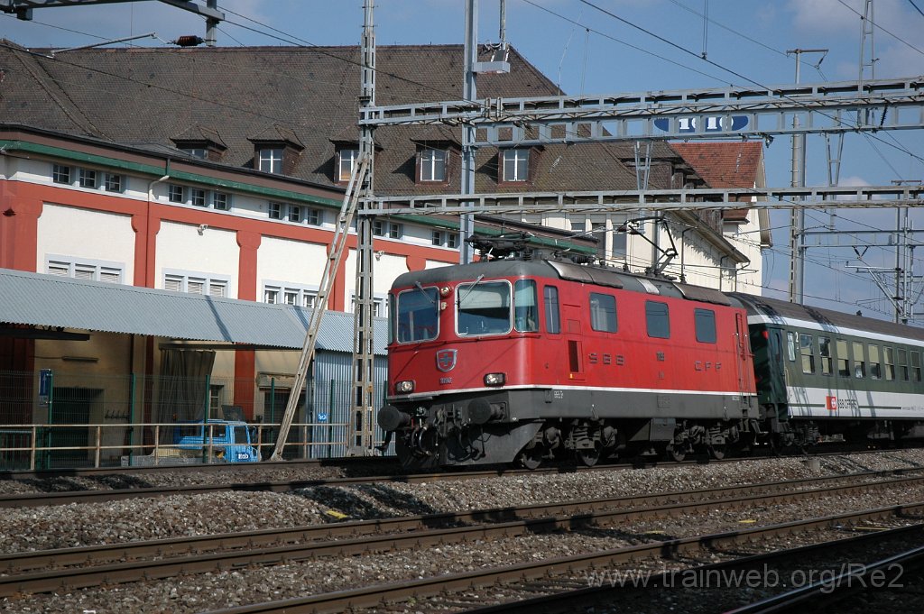 1851-0022-130410.jpg - SBB-CFF Re 4/4'' 11196 / Lenzburg 13.4.2010