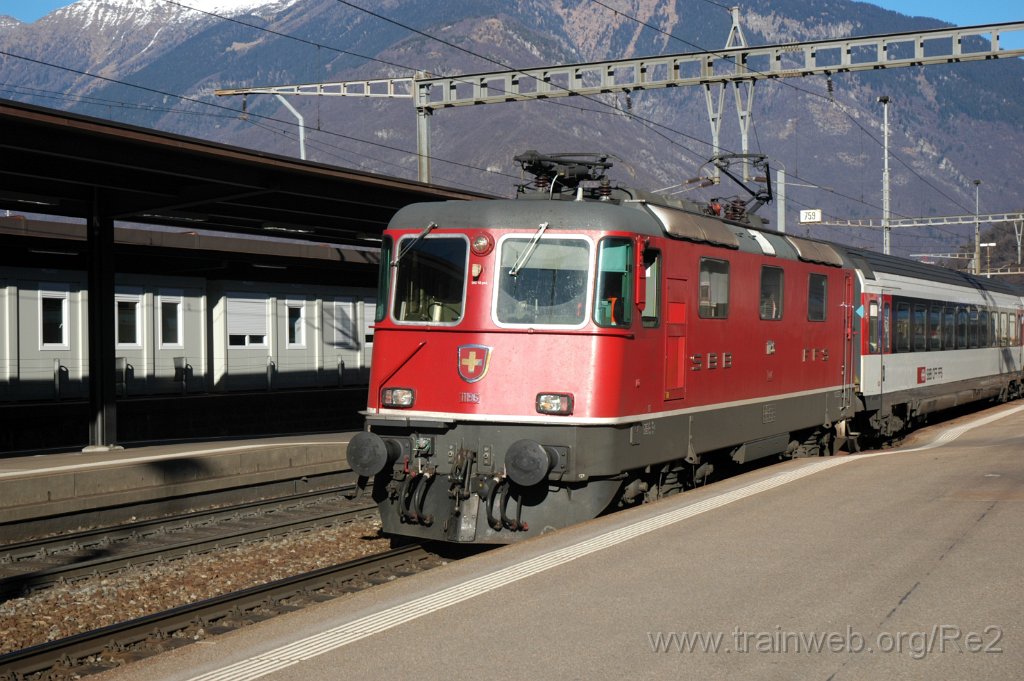 3457-0013-120115.jpg - SBB-CFF Re 4/4'' 11196 / Bellinzona 12.1.2015