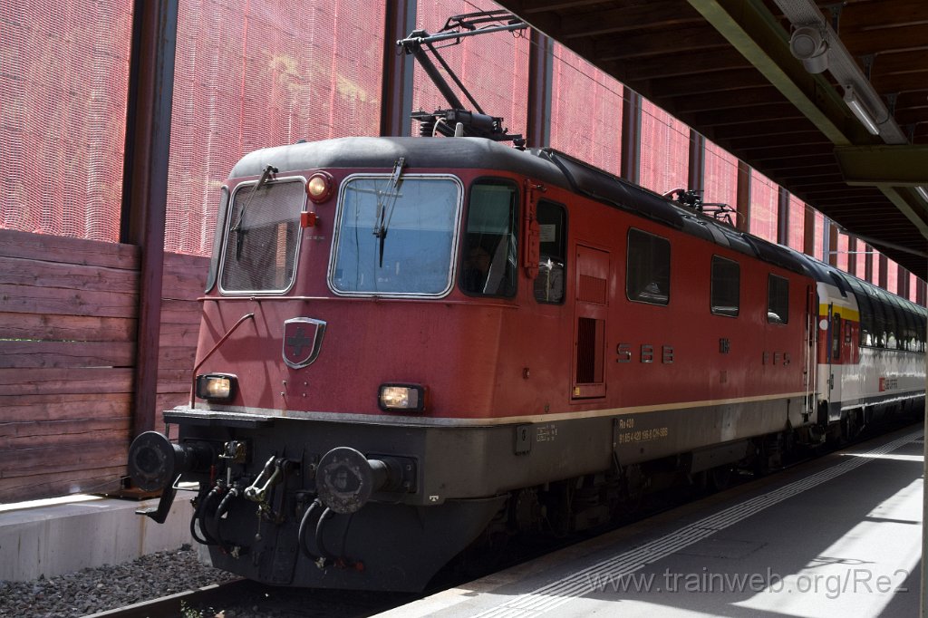 8059-0015-180622.jpg - SBB-CFF Re 4/4'' 11196 (Re 420.196-8)  / Göschenen 18.6.2022