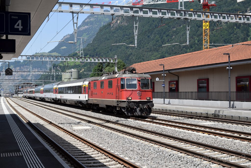 8062-0021-180622.jpg - SBB-CFF Re 4/4'' 11196 (Re 420.196-8)  / Altdorf 18.6.2022