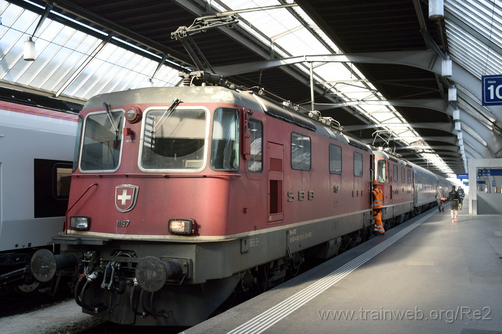 9595-0023-080325.jpg - SBB-CFF Re 4/4'' 11197 (Re 420.197-6)  (Re 91 85 4 420 197-6 CH-SBB) + SBB-CFF Re 4/4'' 11154 (Re 420.154-7)  (Re 91 85 4 420 154-7 CH-SBB) / Zürich HB 8.3.2025