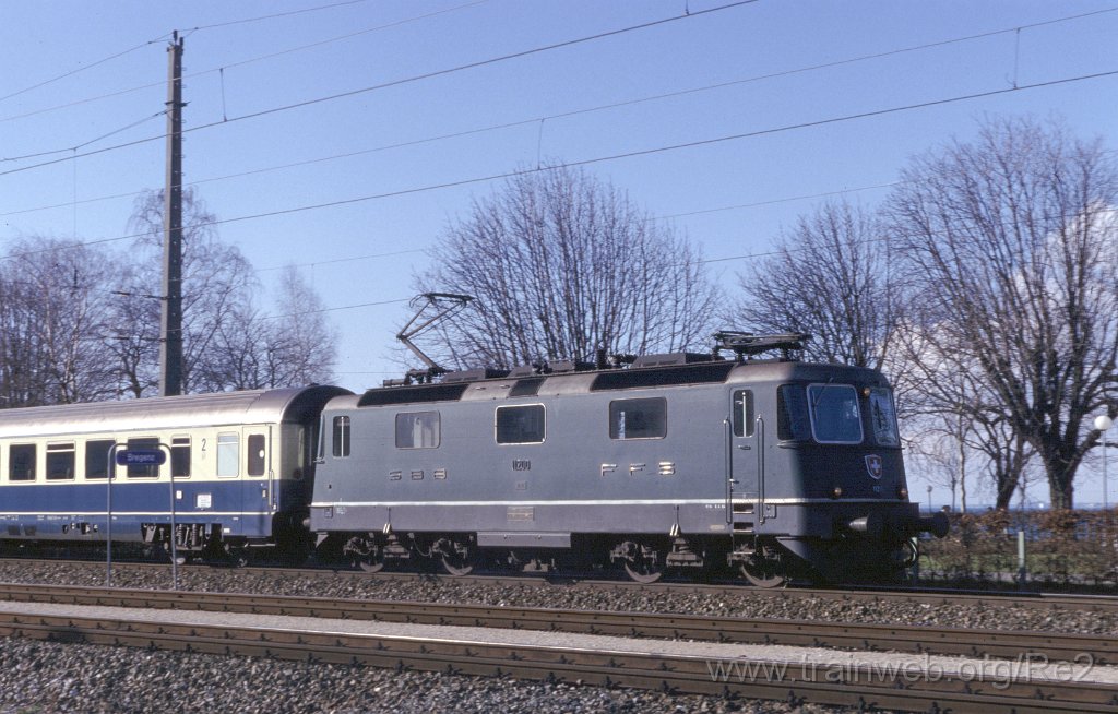 0161-0021.jpg - SBB-CFF Re 4/4'' 11200 / Bregenz Hbf 13.2.1988