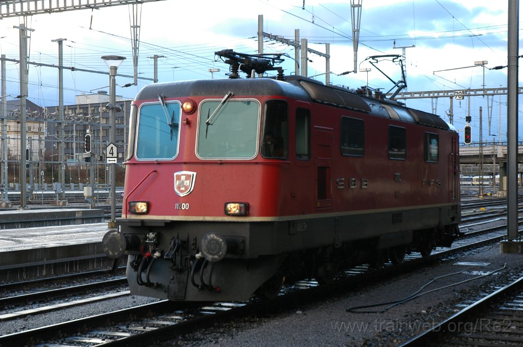 1805-0014-251209.jpg - Re 4/4" 11200 / Basel SBB 25.12.2009