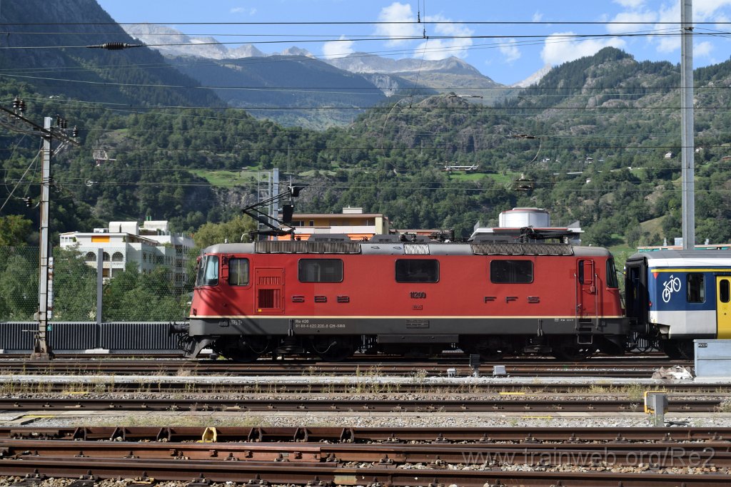 4614-0033-290817.jpg - SBB-CFF Re 4/4'' 11200 (Re 420.200-8)  (Re 91 85 4 420 200-8 CH-SBB) / Brig 29.8.2017