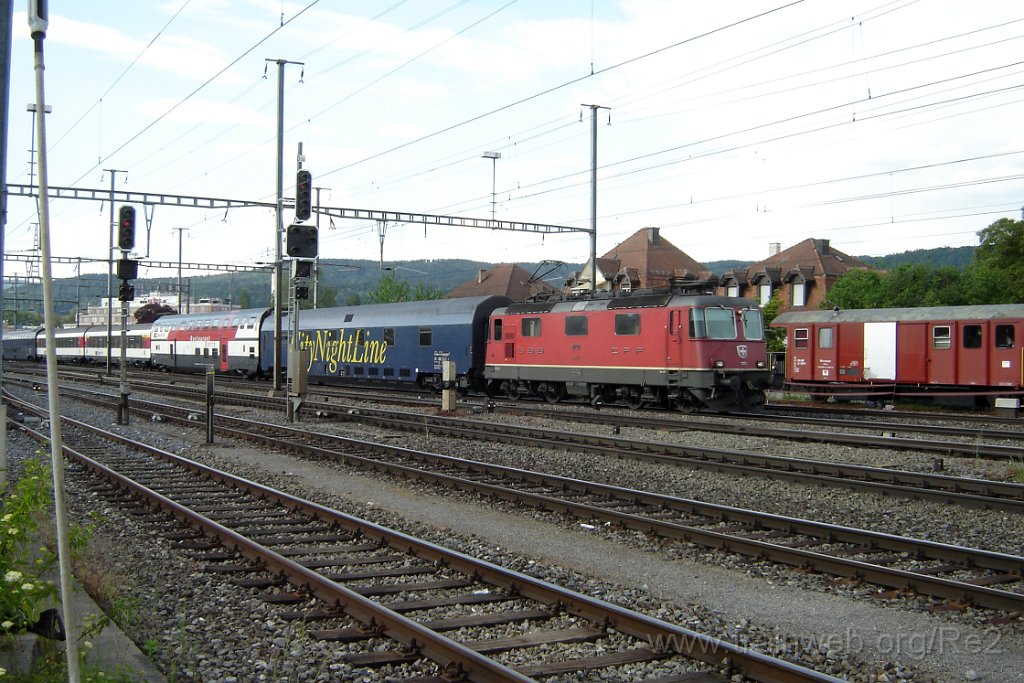 1328-0020-030507.jpg - SBB-CFF Re 4/4'' 11202 / Dietikon 3.5.2007