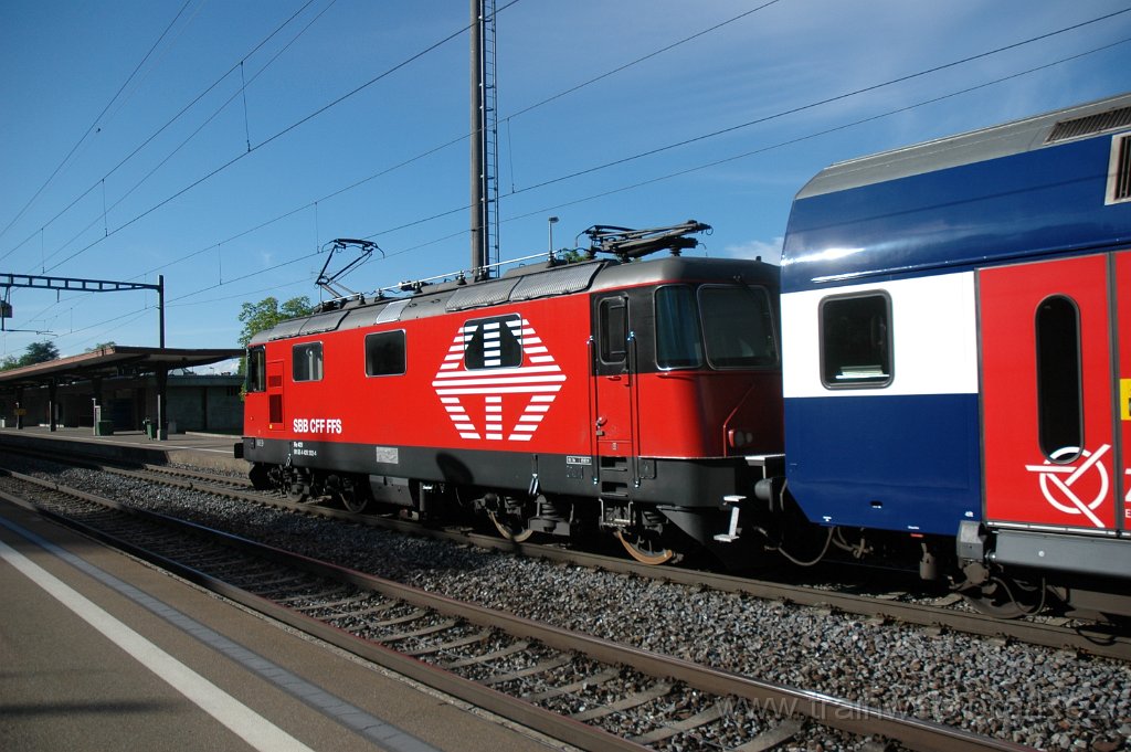 2439-0013-140612.jpg - SBB-CFF Re 420.202-4 (Re 91 85 4 420 202-4 CH-SBB) / Oberglatt 14.6.2012